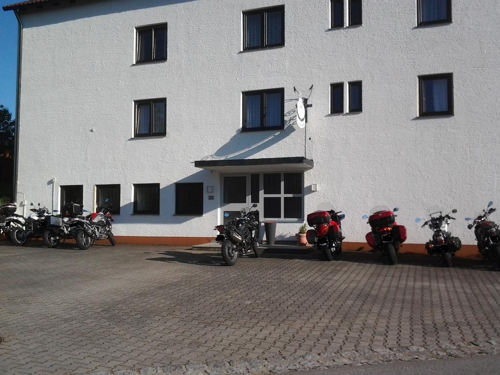 Pension Stanek Hofkirchen Buitenkant foto